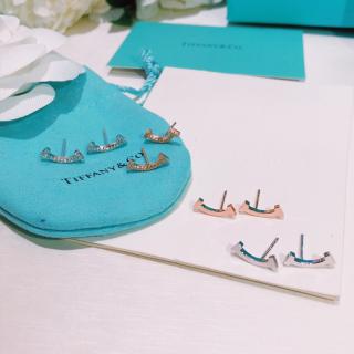Smiling Double T Earrings without Diamonds