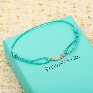 Smile bracelet with diamond