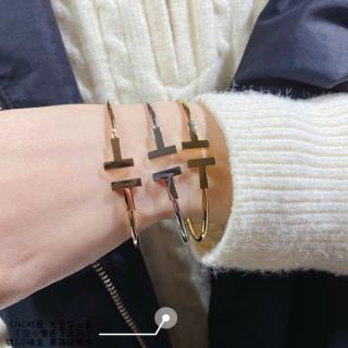 Double T smooth surface bracelet