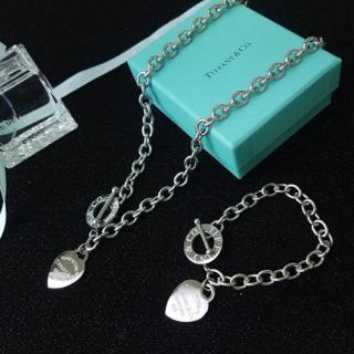 necklace and bracelet set