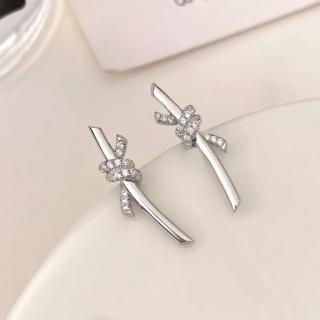 Knot earrings