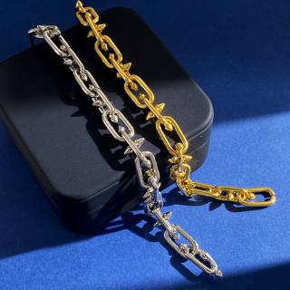 Interlocking bracelet
