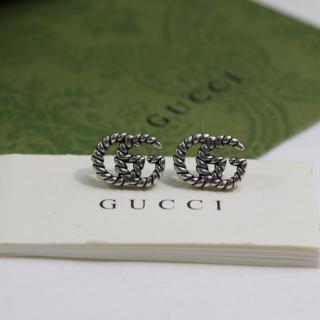 New ear studs are simple and versatile  11usd 