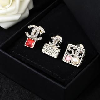 Double C brooch 15usd for each