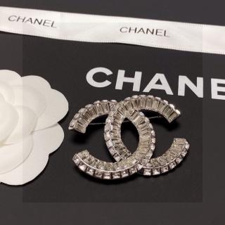 Double c letter brooch  10usd 