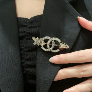 as the picture brooch 13usd