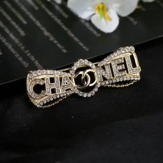 Bow full diamond double C brooch  8usd